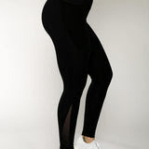 Cheri Fit Black Level Up Mesh Leggings - Picture 3 of 5
